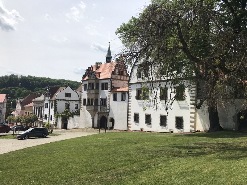 Benešov nad Ploučnicí  zámek